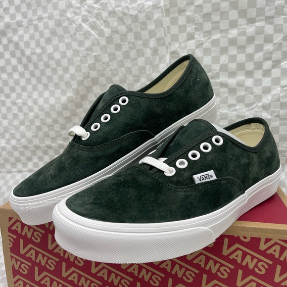 Vans Men’s Dark Green Suede Authentic
Pig Suede Dried Kelp
VN000D7YEMU Sneakers - Picture 4 of 16